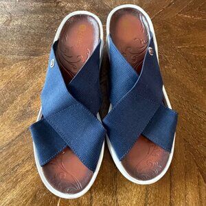 Bzees Sandals Women's Size 9.5M Desire Blue Elastic Criss Cross Wedge Shoes